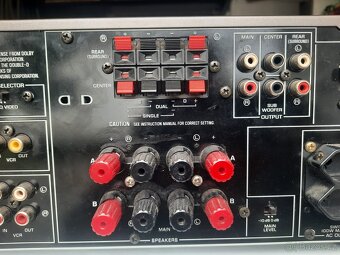 Zesilovač yamaha - 5