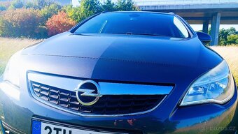 Opel Astra J sport tourer 1.4 - 5