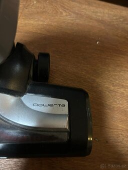 Rowenta ruční vysavač - 5
