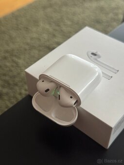 Apple AirPods 2 gen – kompletní balení - 5