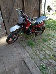 Honda xl600 - 5