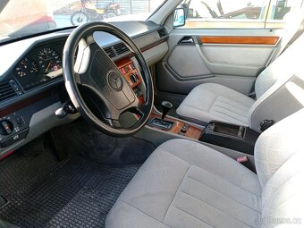 Mercedes 124 E 250 TD - 5