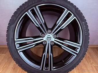 TOP zimní kola Volvo S60 R19 originál - 5