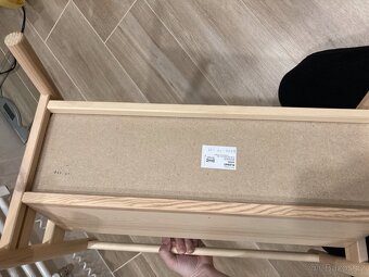 knihovnička Ikea - 5
