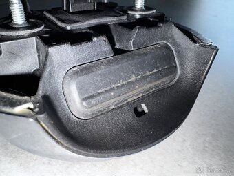Emblém pátých dveří s logem Opel / Systém otevírání kufru - 5