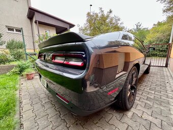 Dodge Challenger 5.7 HEMI – 2019 - 5