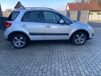 Suzuki SX4. 4x4 107000 km hezké auto 1.6 benzin - 5