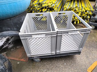 vozík na plastové kontejnery - 5