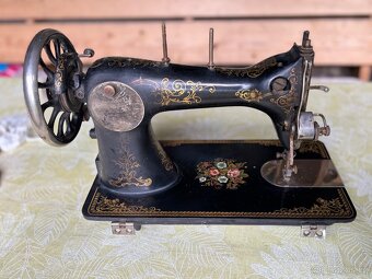 Bobbin šicí stroj - 5