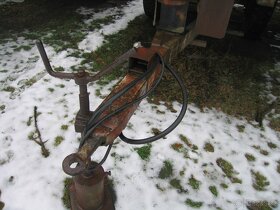 Traktorový sklapěcí návěs, Pilinák - 5