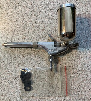 Profi sada pro airbrush - stříkací pistolka - “fixirka” - 5