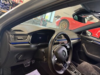 Superb 3 2TDI DSG Sportline Virtual Matrix M.rok2022 - 5