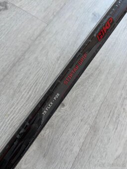 Opravená hokejka CCM Jetspeed FT5 P28 75flex ZÁRUKA - 5