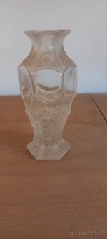 Různé sklo porcelán dřevo - 5