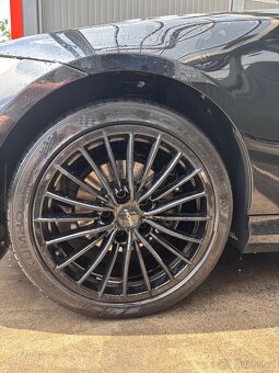 BMW E90 318 LCI - 5