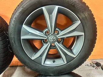 Alu Toyota + 215/60/17 zimní - 5