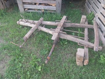 Loukoťové kolo a přední nápravy od žebřiňáku - 5