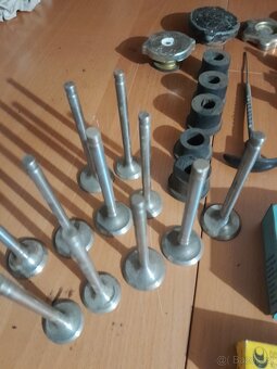 Gaz 21,24,Škoda náhradní díly - 5