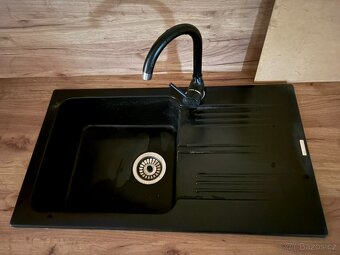 Nová kuchyňská linka včetně spotřebičů - 5