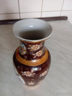 Porcelánová váza - 5