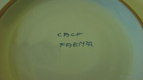 JAPONSKÝ PORCELÁN - ITALSKÁ KERAMIKA - 5