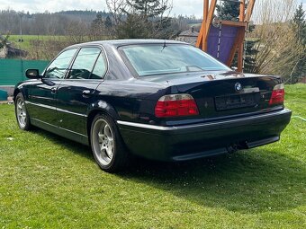 BMW 750i e38 - 5