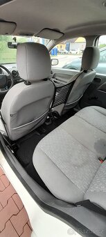 Ford Fusion - 5