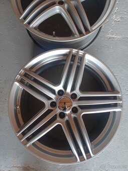 8j 5x112 R19 et45 Whellworld - 5
