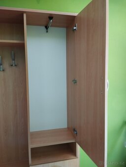 Stěna do předsíně masiv - 5