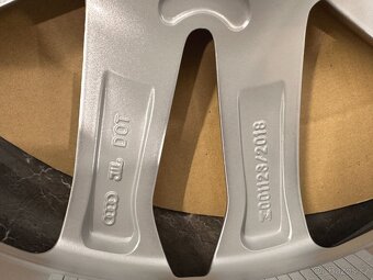 original audi a6 s6 r21 4K0601025AE C8 - 5