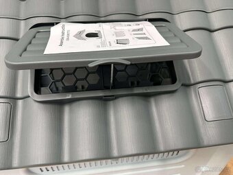 Zateplená plastová bouda pro psa – nová - 5