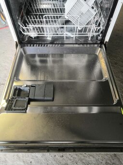 MYČKA ELECTROLUX - 5