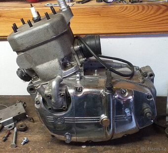 Závodní motor čz 250 vodník válec hlava šoupě kartery - 5