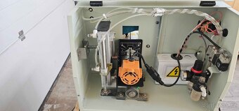 Rožkovač na ABS hrany GRIGGIO GRA/N s podstavcem - 5