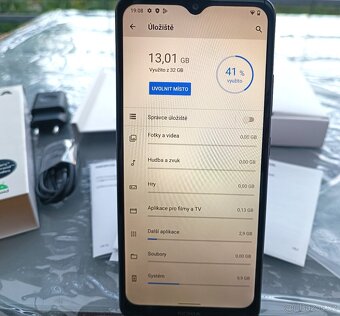 Nový mobilní telefon Nokia 2.4 - nepoužitý, kompletní balení - 5
