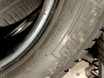 ALU BMW 8x17 IS30 + zimní pneu 225/55/17 Michelin RFT - 5