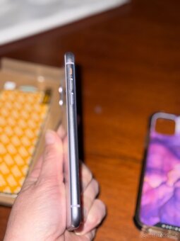 iPhone 11 Pro 256 gb vcetne pancer glass - 5