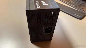 EVGA SuperNOVA 1600 P+ 1600W Platinum, MB + 8x VGA - 5