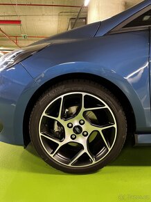 FORD Fiesta ST 2021 - 5