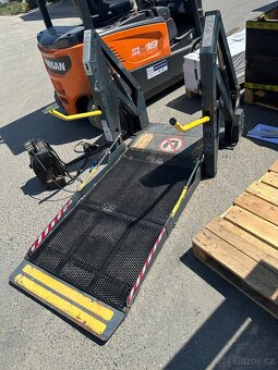 Hydraulická plošina pro invalidy 350 kg - 5