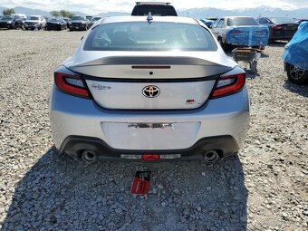 2025 Toyota GR 86 Premium 2.4L RWD Manual - 5