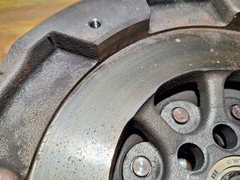 Setrvačník na Mercedes om651 - 5