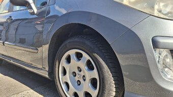 Peugeot 308 1.6 benzin 88kw 2008 NOVÁ STK - 5