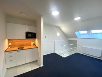 PRONÁJEM KANCELÁŘSKÉHO KOMPLEXU O CP CCA 181,57M2 V BRNĚ - 5