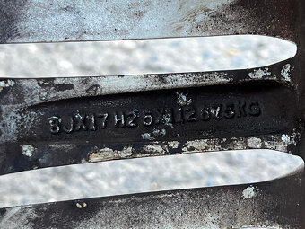 ALU kola 3x Audi 17" 8J ET39 zimní pneu 235/65/R17 - 5