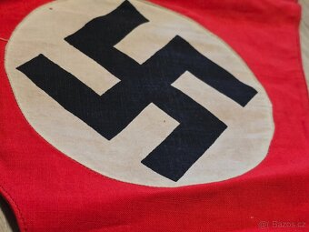 Trojcípá NSDAP vlajka - top stav - 5