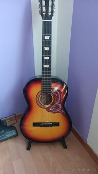 Prodám dvě kytary španělky s příslušenstvím - 5
