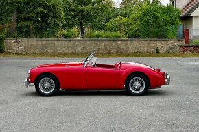 MGA 1500 Roadster 2 - 5