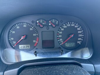Prodám Volkswagen Golf 4 1.6 LPG na náhradní díly - 5