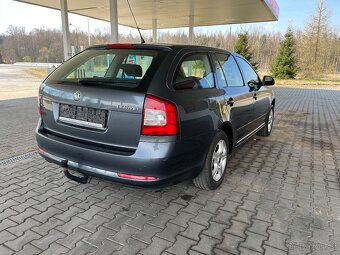 Škoda Octavia 2 1.6 TDI 77kw rok 2010 naj 207tis nová STK - 5